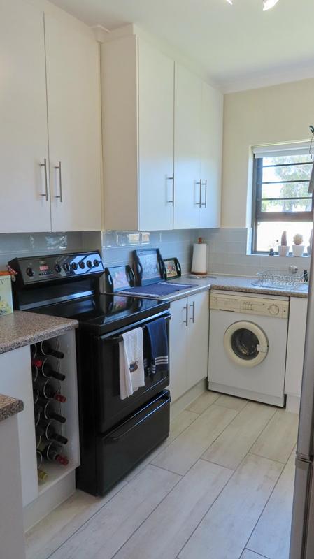 To Let 2 Bedroom Property for Rent in Paradyskloof Western Cape